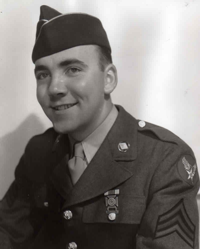 Lyle Rostad in his Army uniform