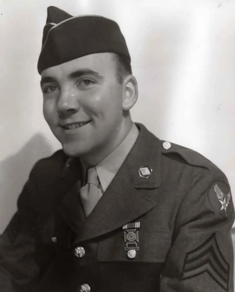 Lyle Rostad in his Army uniform